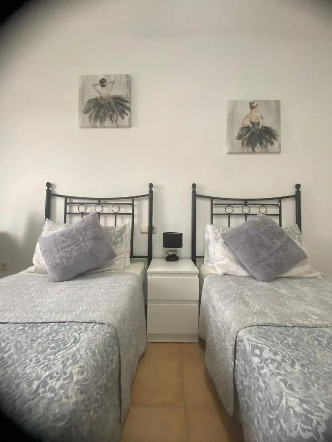 Casa Orilla! Beautiful Private Holiday Villa With Hot Tub La Oliva 0*,  Spain